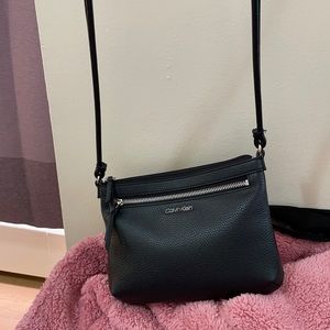 CK SLING BAG